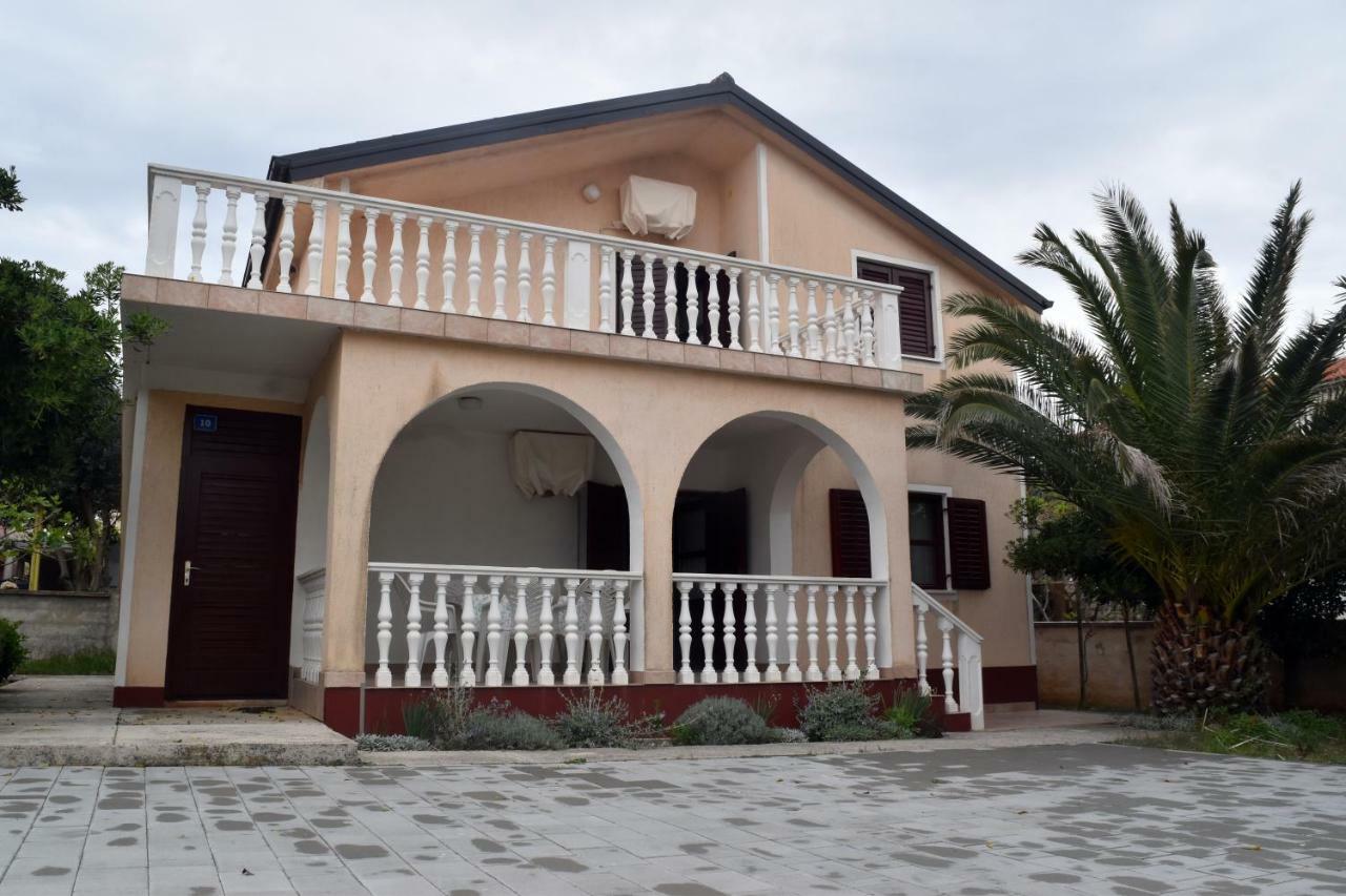 Apartments Car فير المظهر الخارجي الصورة
